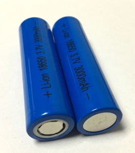 Facteurs à prendre en considération lors de la conception et de la fabrication des piles au lithium 18650