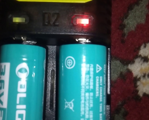 How to charge 21700 battery?