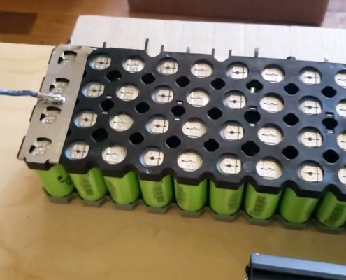 how to disassemble 18650 battery pack