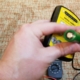 how long do 18650 batteries hold charge